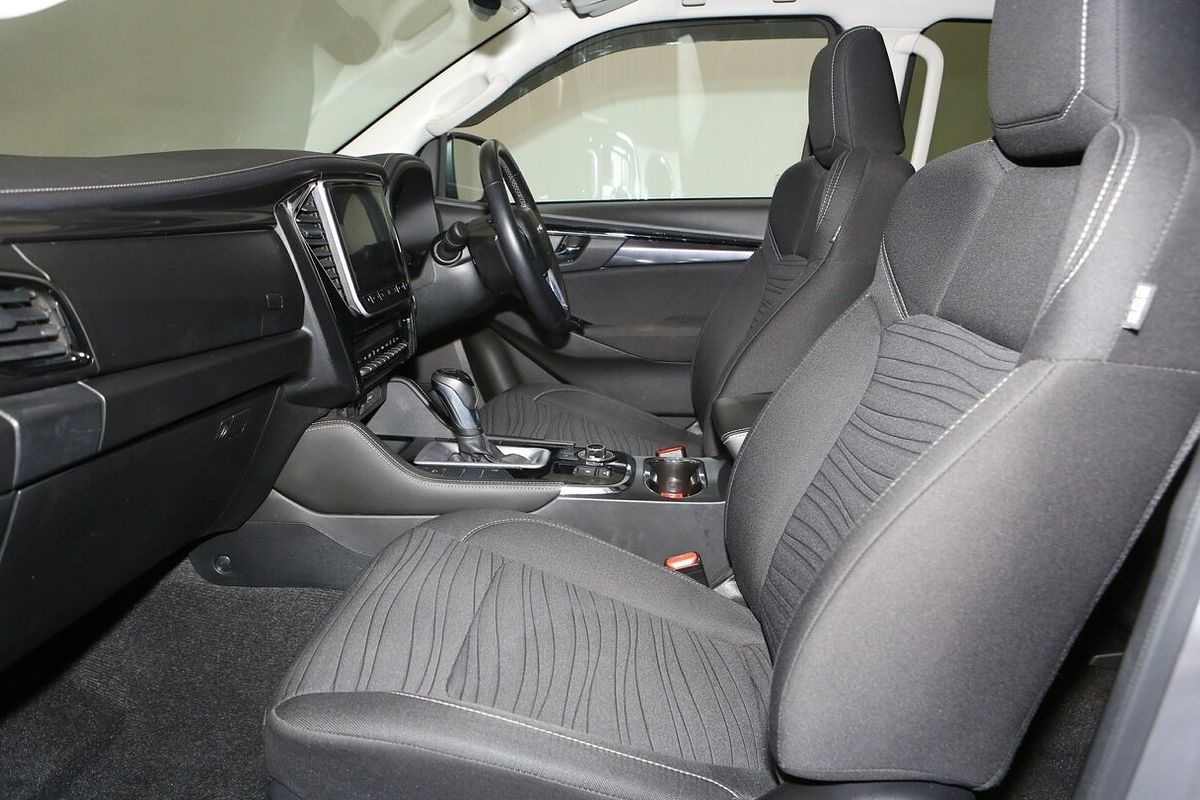 2023 Isuzu MU-X LS-U