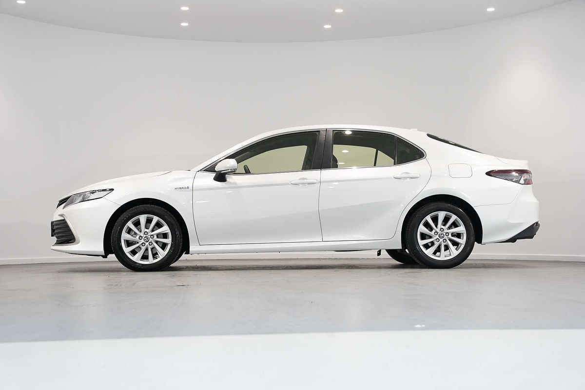 2021 Toyota Camry Ascent AXVH70R