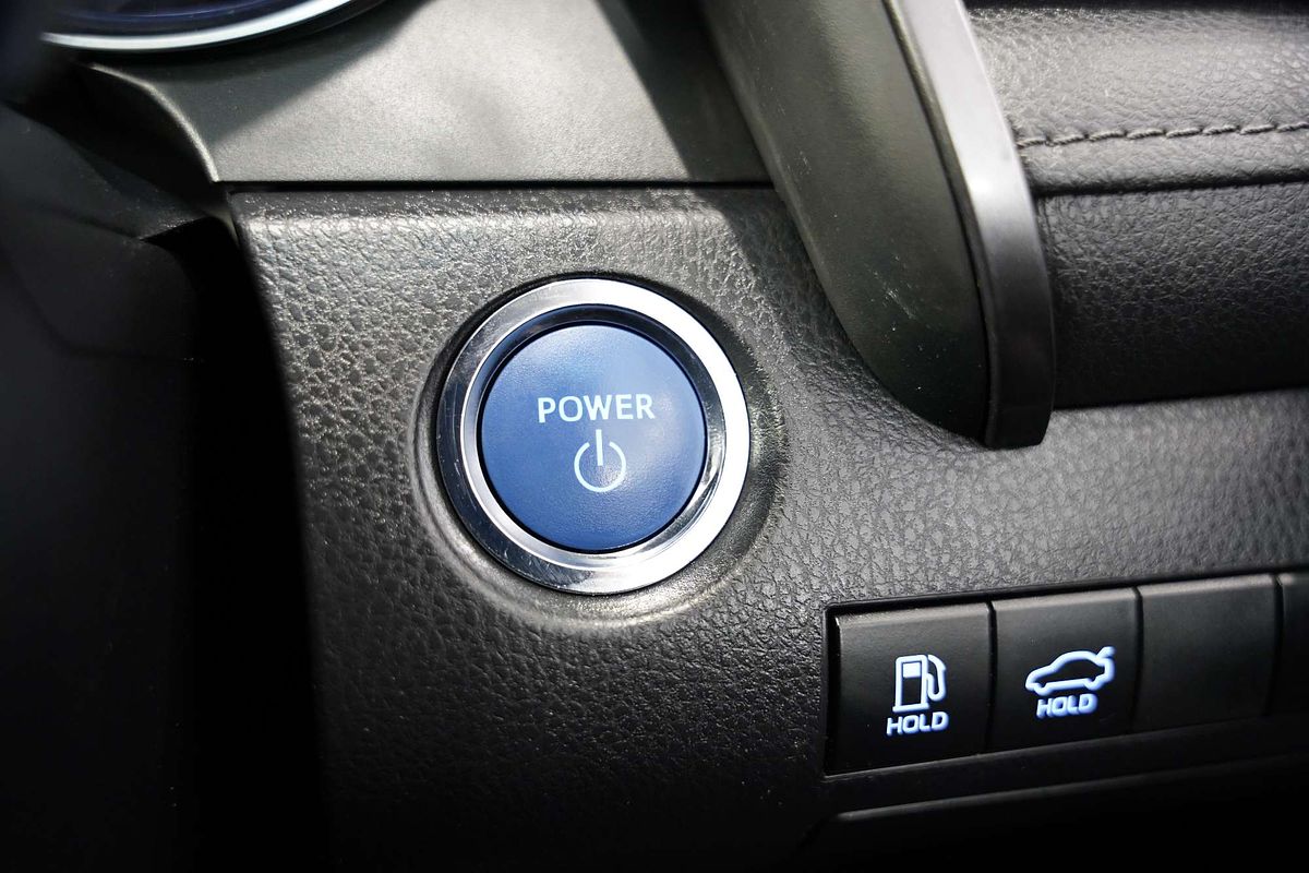 2021 Toyota Camry Ascent AXVH70R