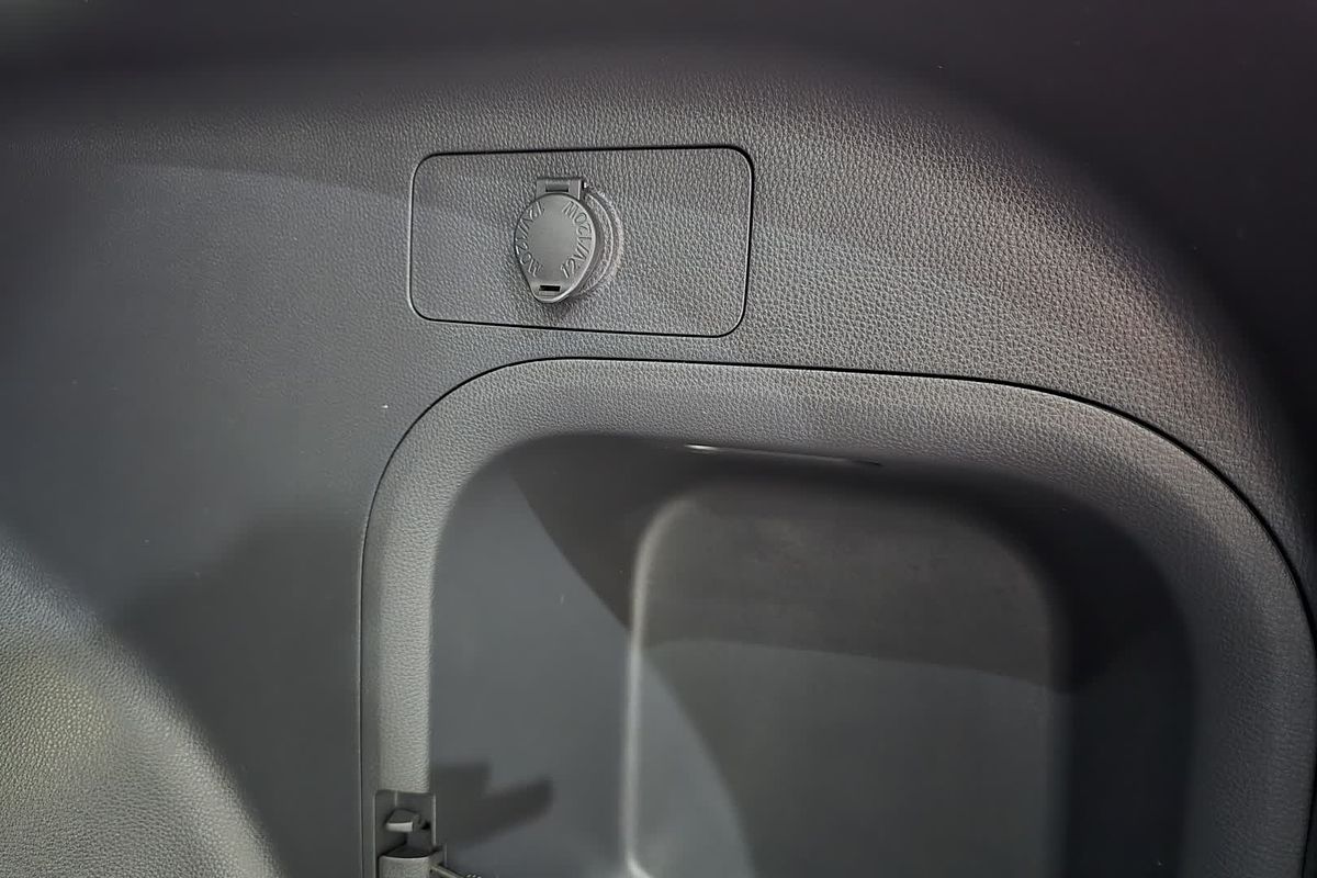 2024 Toyota RAV4 Cruiser AXAH52R
