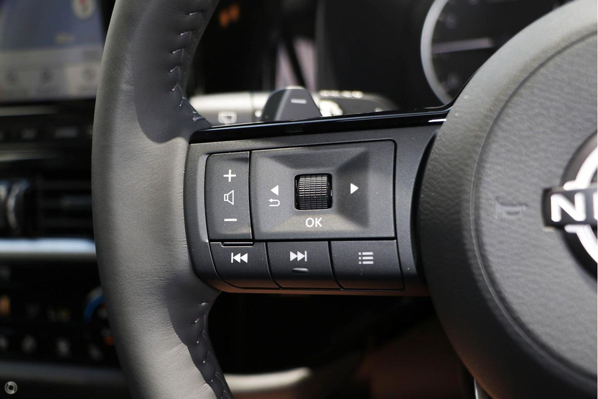 2024 Nissan Pathfinder ST-L R53