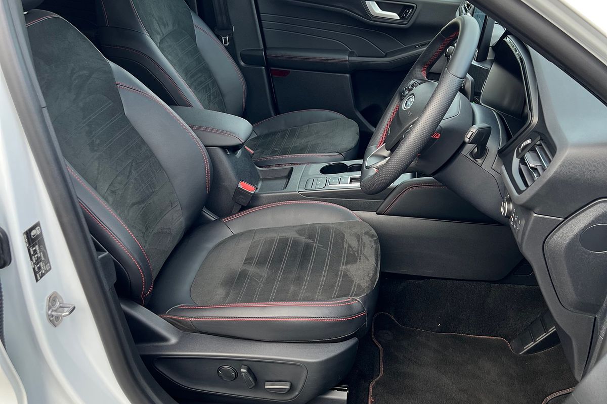 2023 Ford Escape ST-Line PHEV ZH