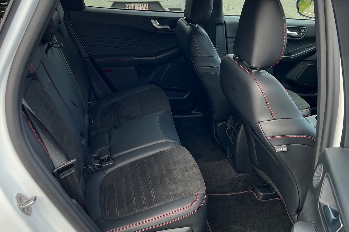 2023 Ford Escape ST-Line PHEV ZH