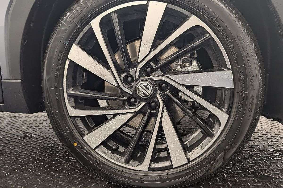 2025 MG ZS Essence ZS32