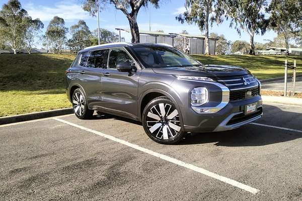 2025 Mitsubishi Outlander Exceed ZM