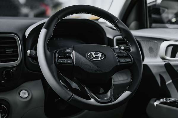 2025 Hyundai Venue Elite QX.V5