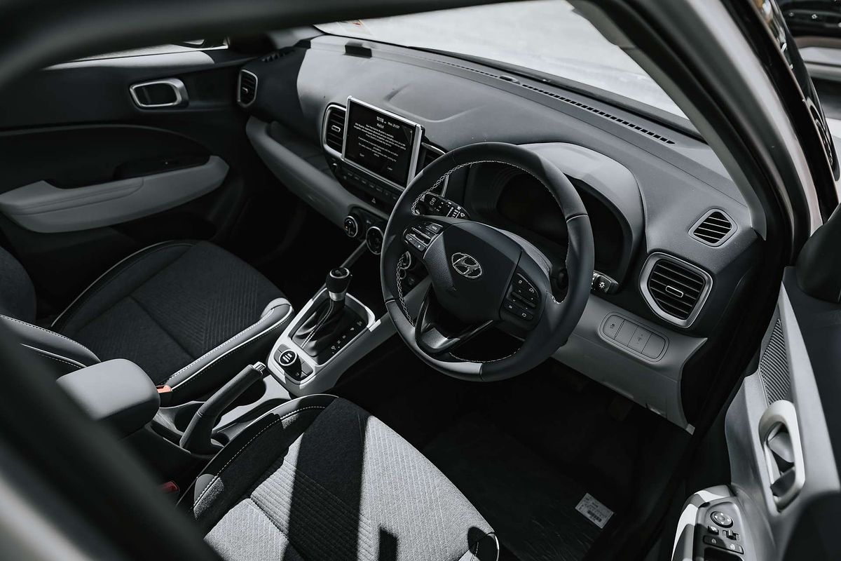 2025 Hyundai Venue Elite QX.V5