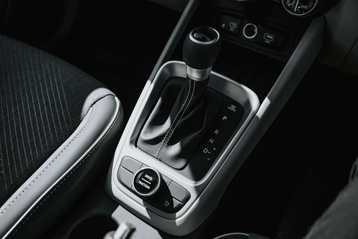 2025 Hyundai Venue Elite QX.V5
