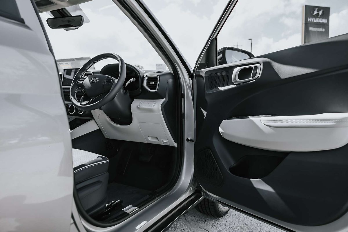 2025 Hyundai Venue Elite QX.V5