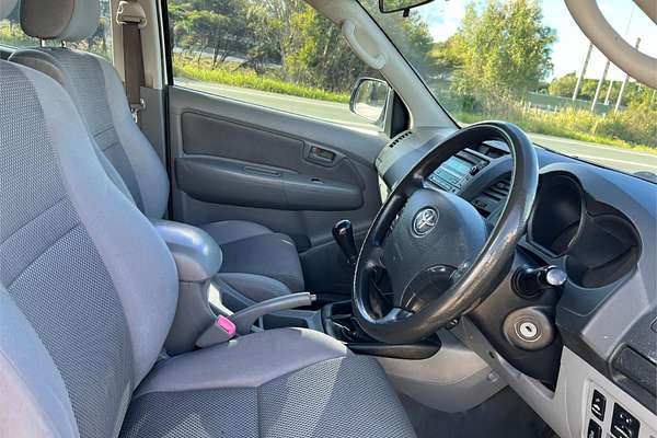 2010 Toyota Hilux SR KUN26R 4X4