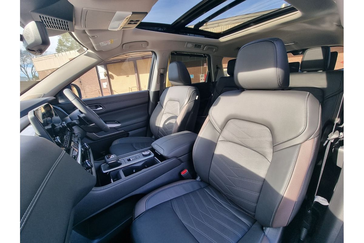 2024 Nissan Pathfinder Ti-L R53