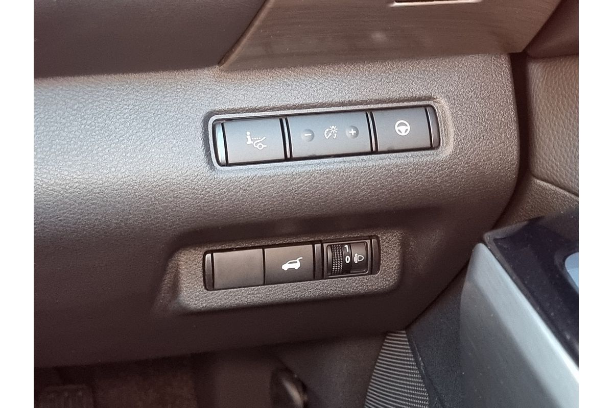 2024 Nissan Pathfinder Ti-L R53