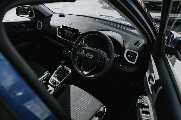 2025 Hyundai Venue Elite QX.V5