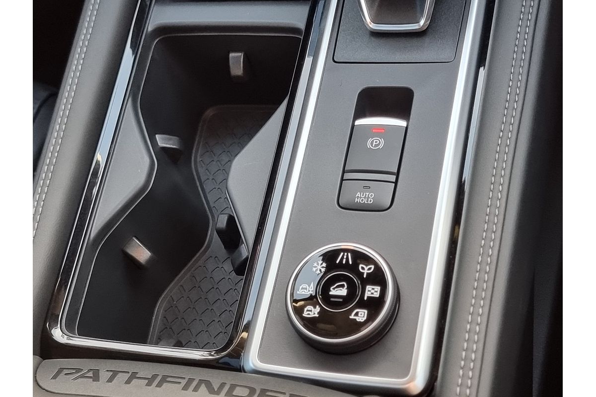 2024 Nissan Pathfinder Ti-L R53