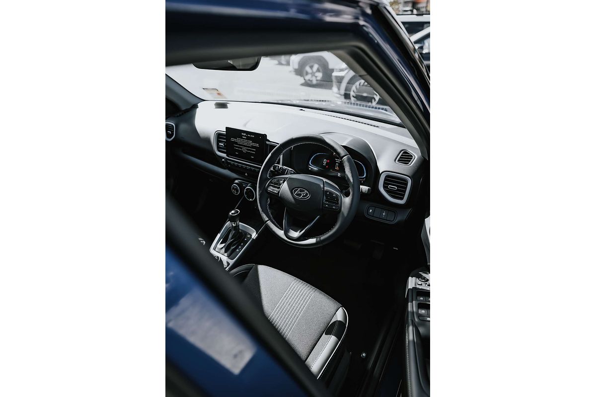 2025 Hyundai Venue Elite QX.V5