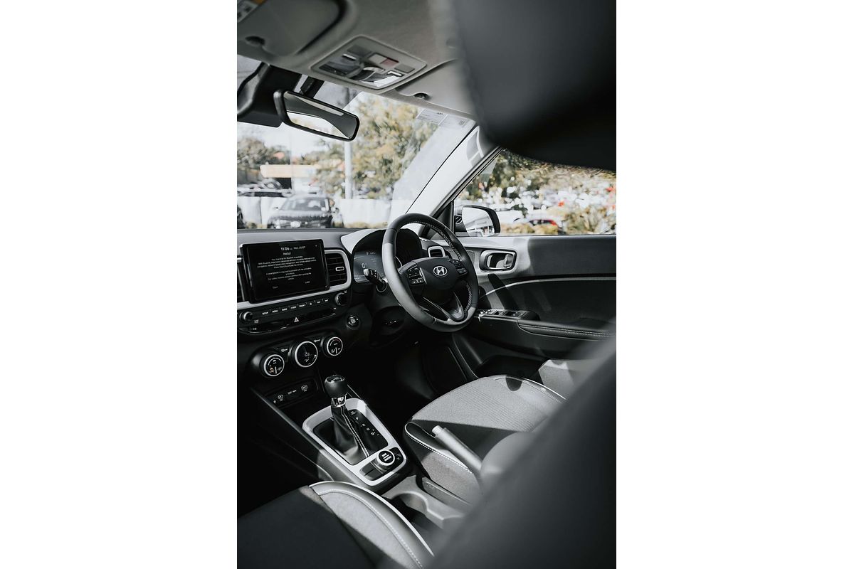 2025 Hyundai Venue Elite QX.V5