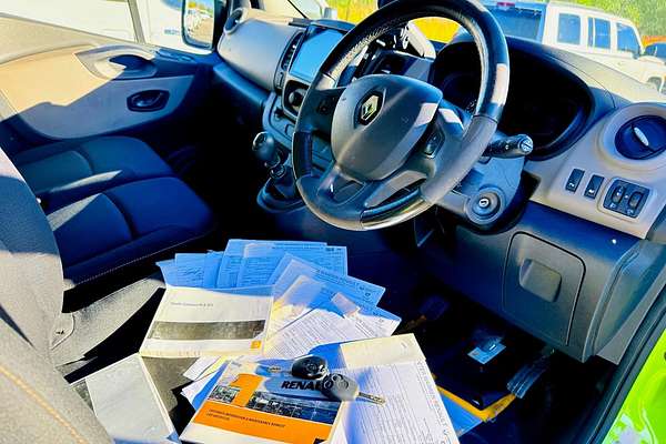 2015 Renault Trafic 103KW X82 LWB