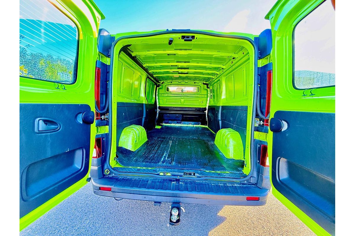 2015 Renault Trafic 103KW X82 LWB