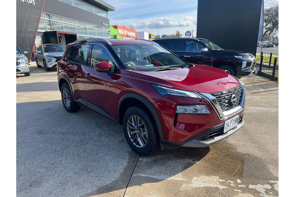 2024 Nissan X-TRAIL ST T33
