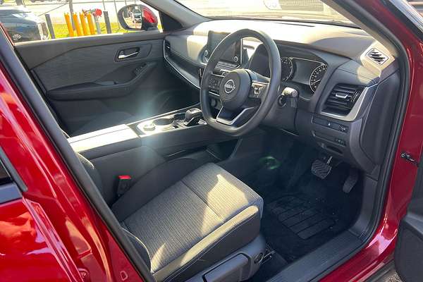 2024 Nissan X-TRAIL ST T33