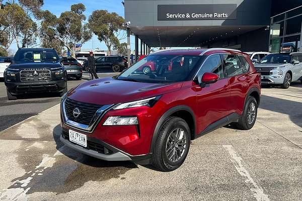 2024 Nissan X-TRAIL ST T33