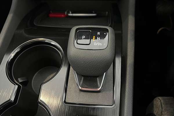 2024 Nissan X-TRAIL ST T33