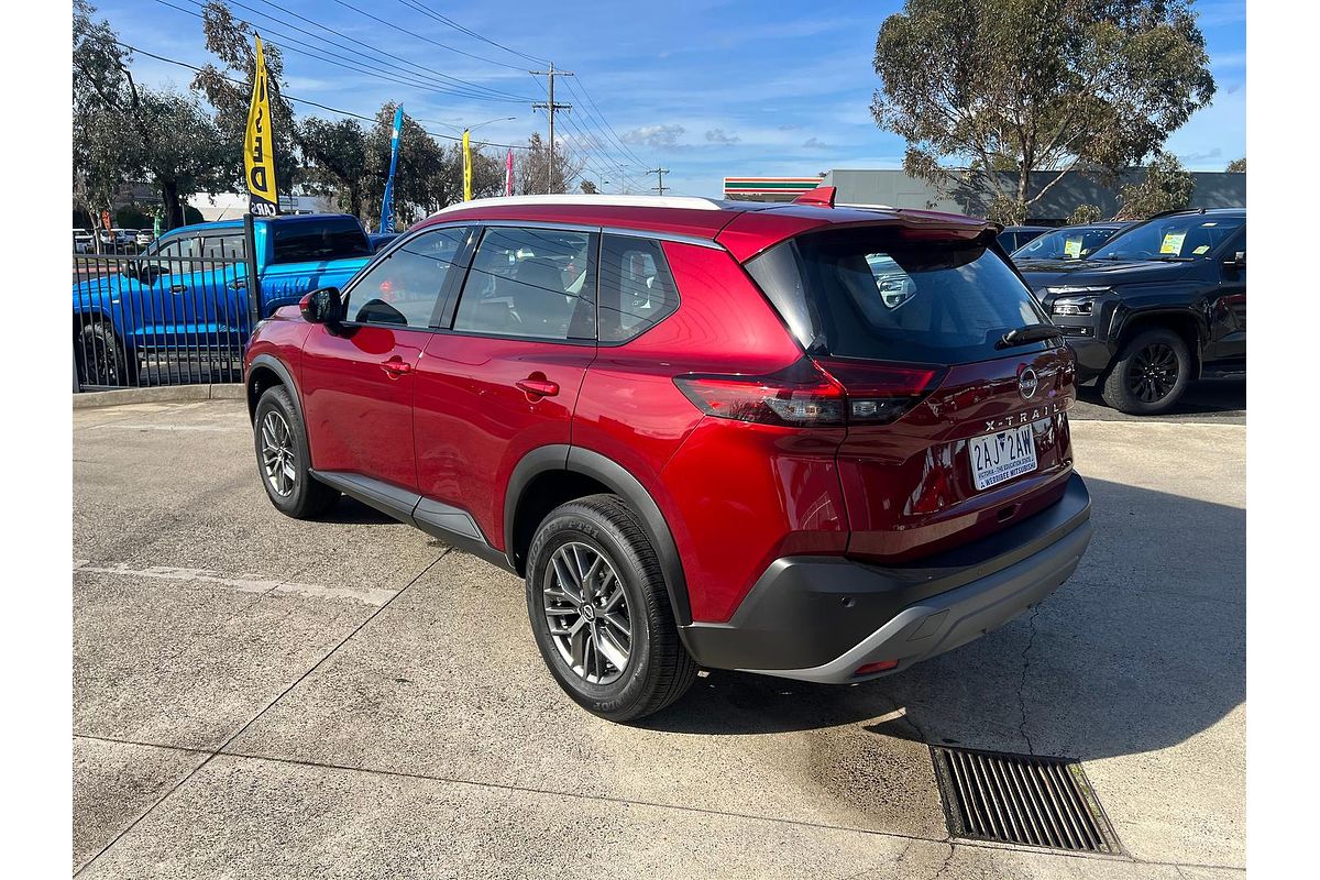 2024 Nissan X-TRAIL ST T33