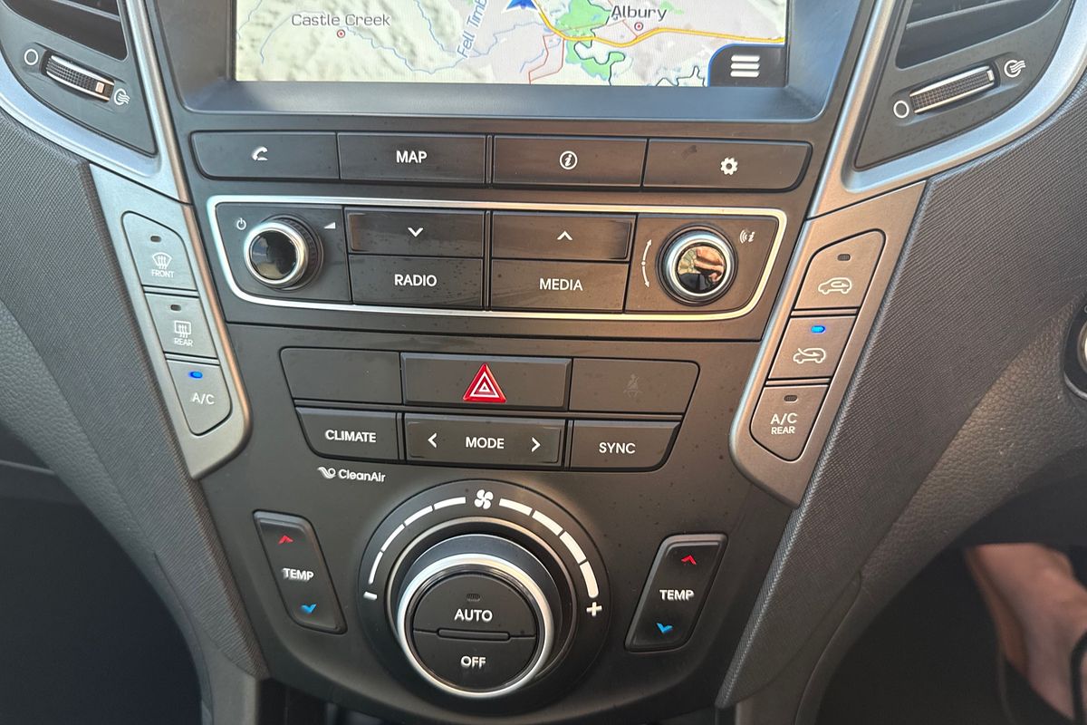 2015 Hyundai Santa Fe Elite DM3 Series II