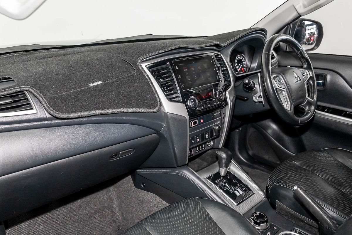 2021 Mitsubishi Triton GSR MR 4X4