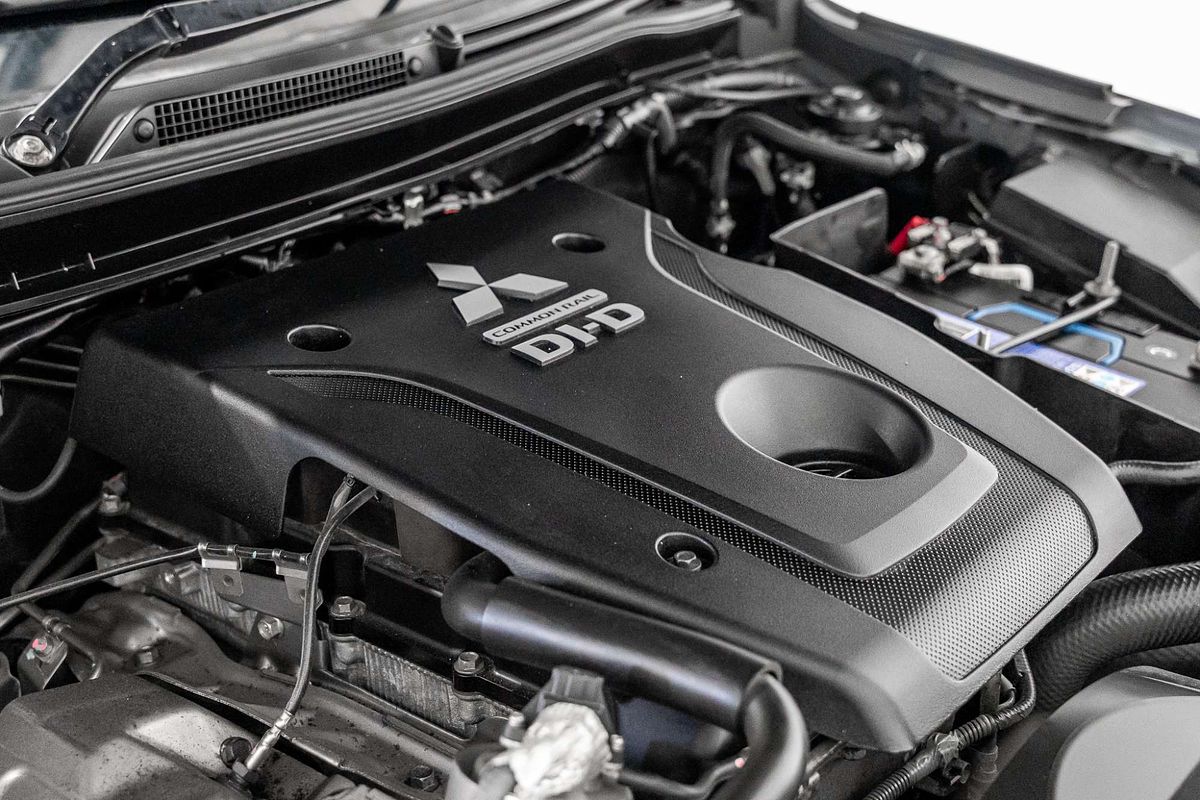 2021 Mitsubishi Triton GSR MR 4X4