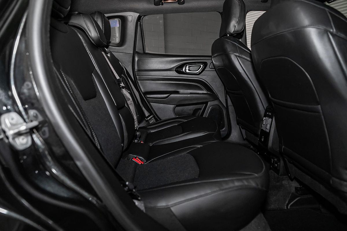 2022 Jeep Compass S-Limited M6