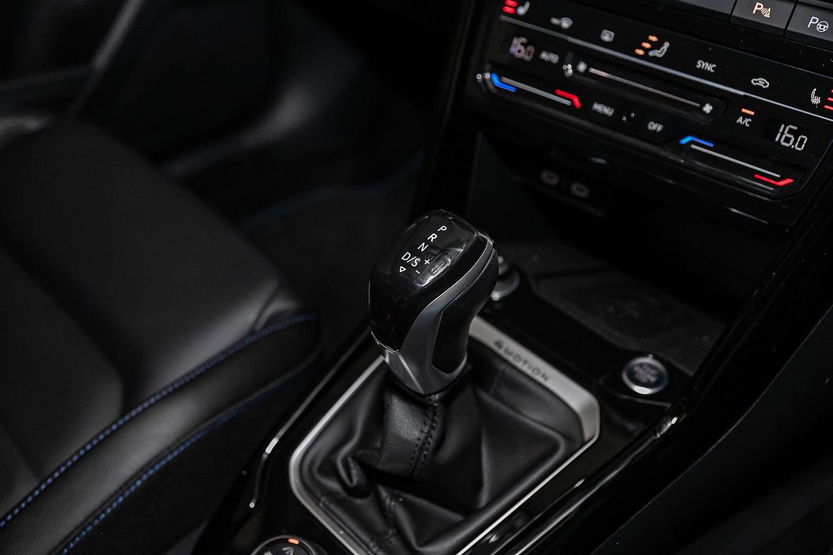2023 Volkswagen T-Roc R D11