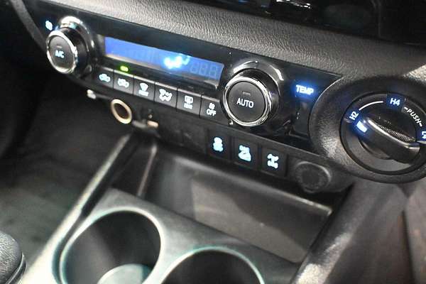 2017 Toyota Hilux SR5 GUN126R 4X4