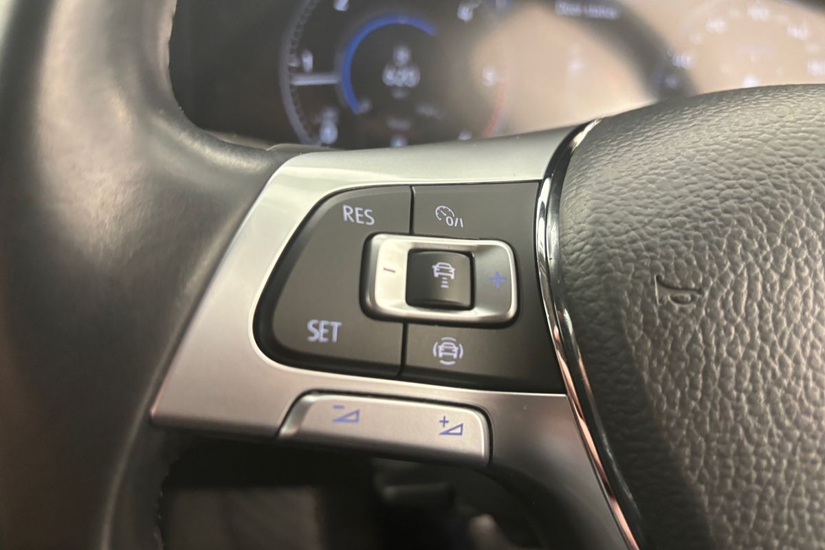 2019 Volkswagen Touareg 190TDI Launch Edition CR
