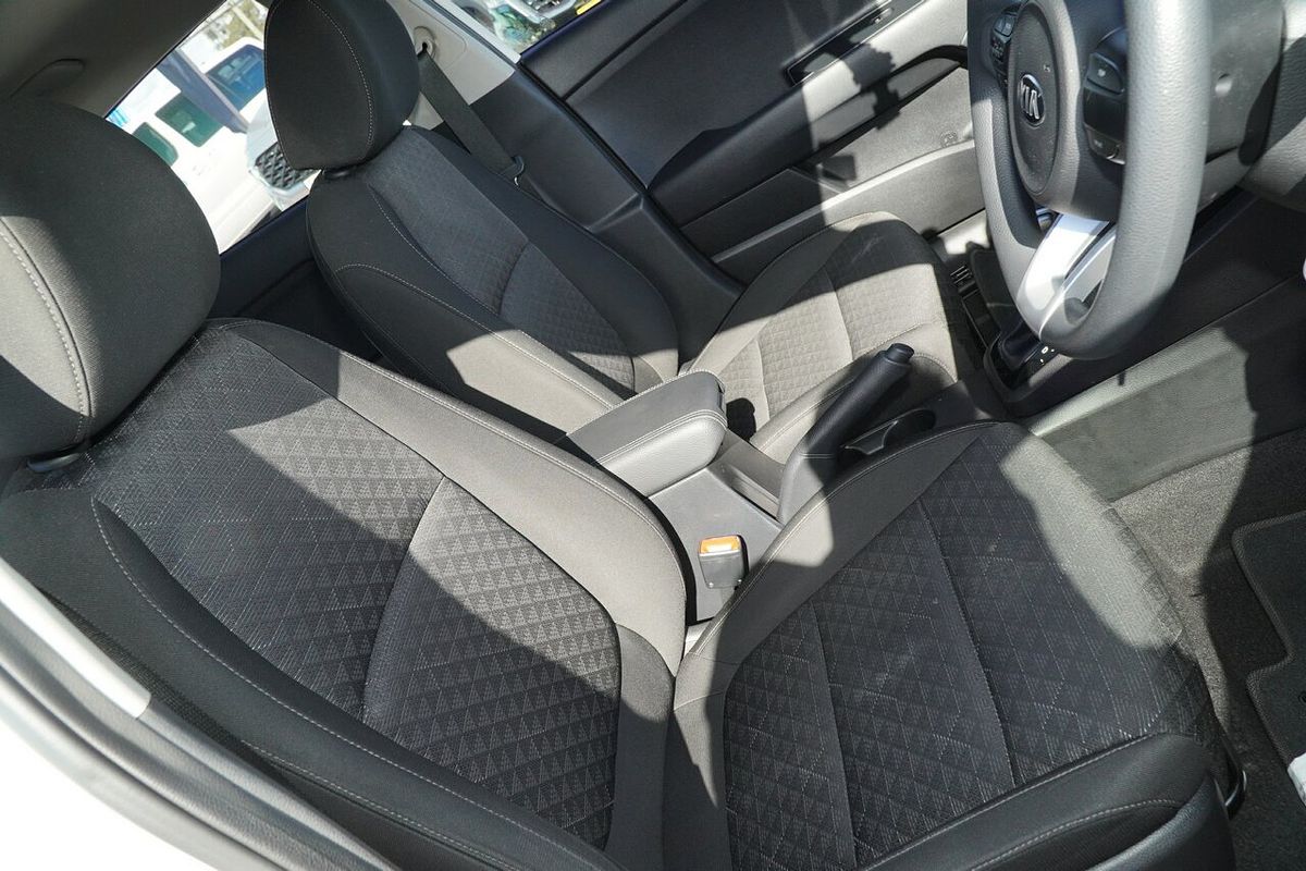 2019 Kia Rio S YB