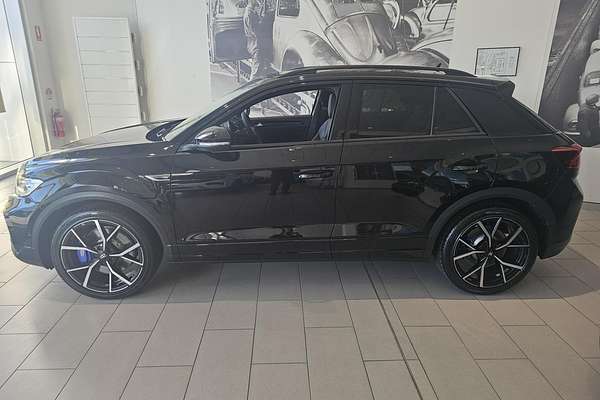 2025 Volkswagen T-Roc R D11