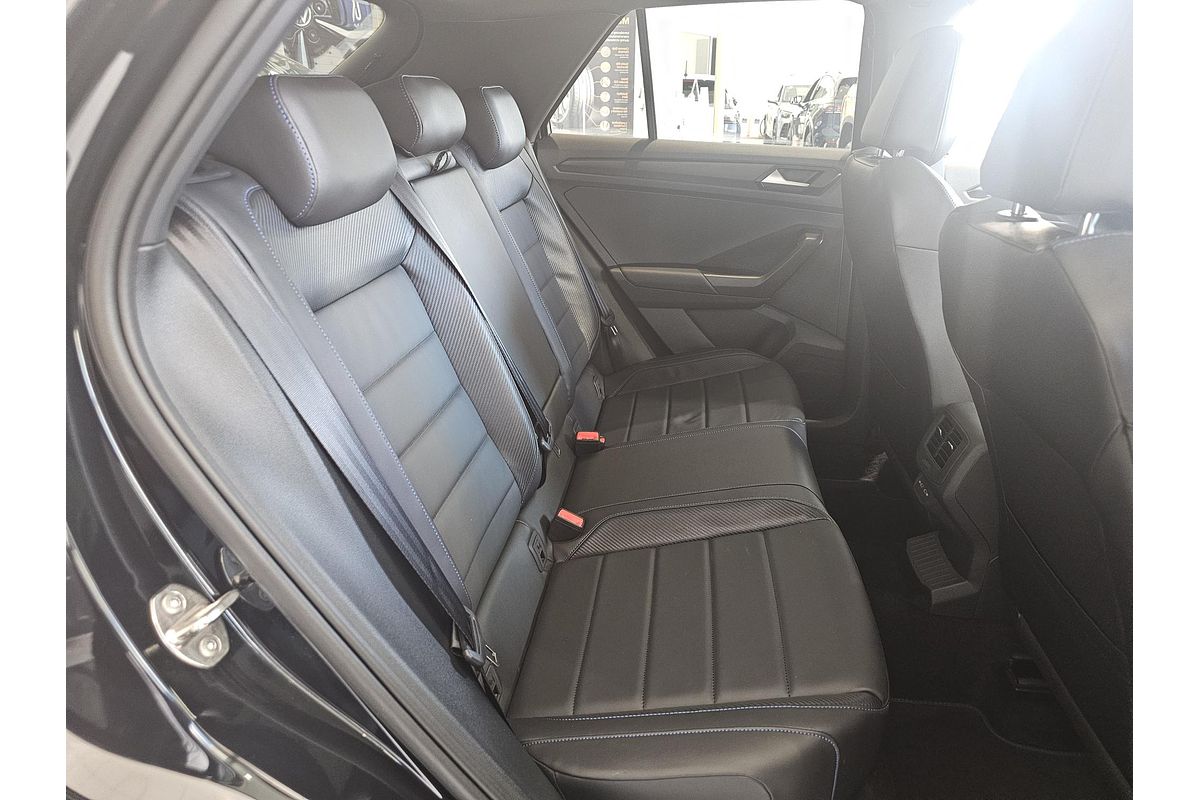 2025 Volkswagen T-Roc R D11