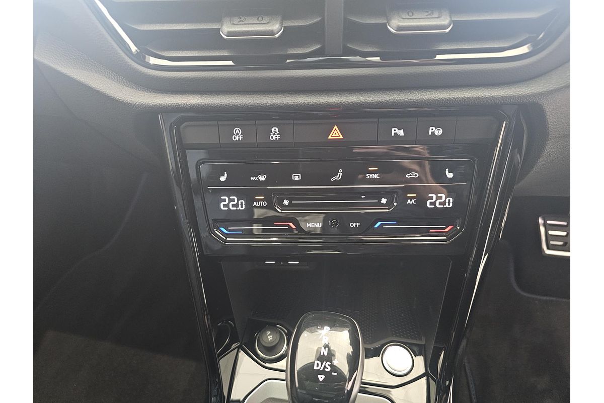 2025 Volkswagen T-Roc R D11