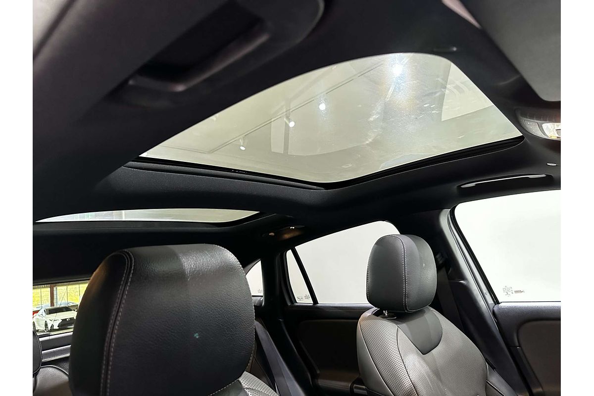 2021 Mercedes-Benz GLA-Class GLA200 H247