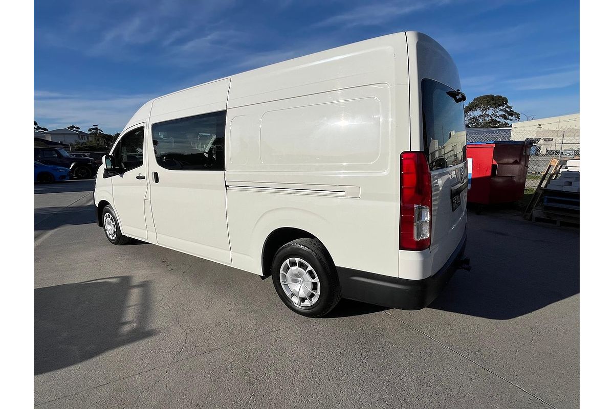 2022 Toyota Hiace GDH320R
