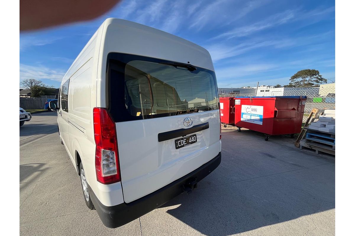 2022 Toyota Hiace GDH320R