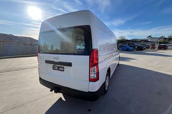 2022 Toyota Hiace GDH320R