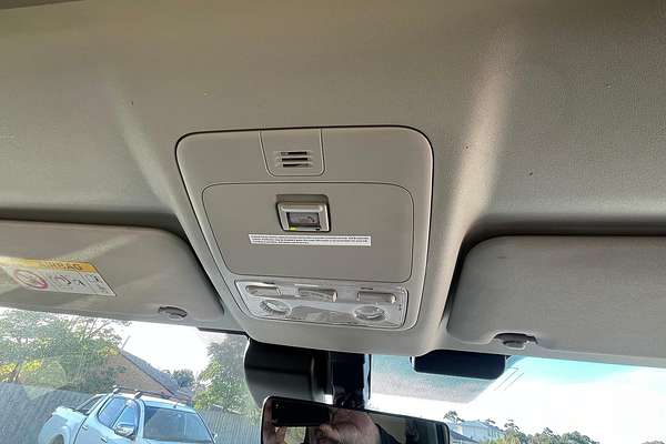 2022 Toyota Hiace GDH320R
