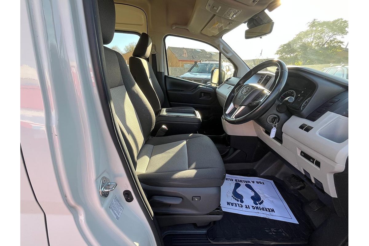 2022 Toyota Hiace GDH320R