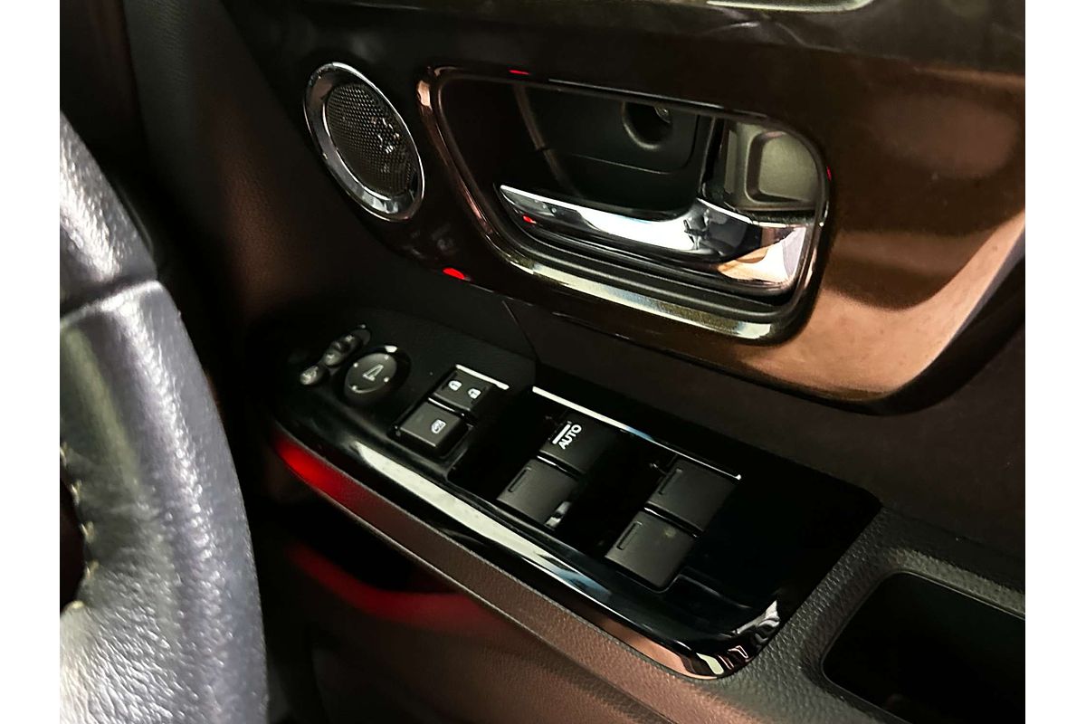 2019 Honda N-Box Custom G L Turbo Honda Sensing JF3