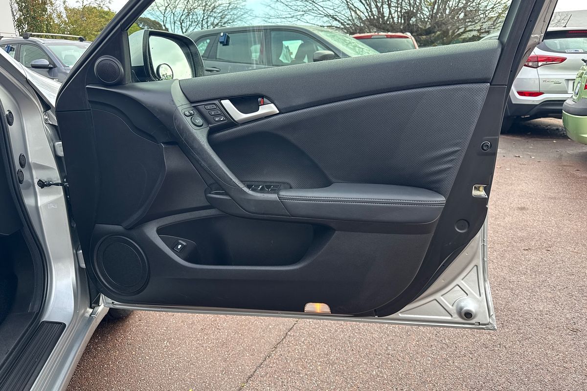 2011 Honda Accord Euro Luxury 8th Gen
