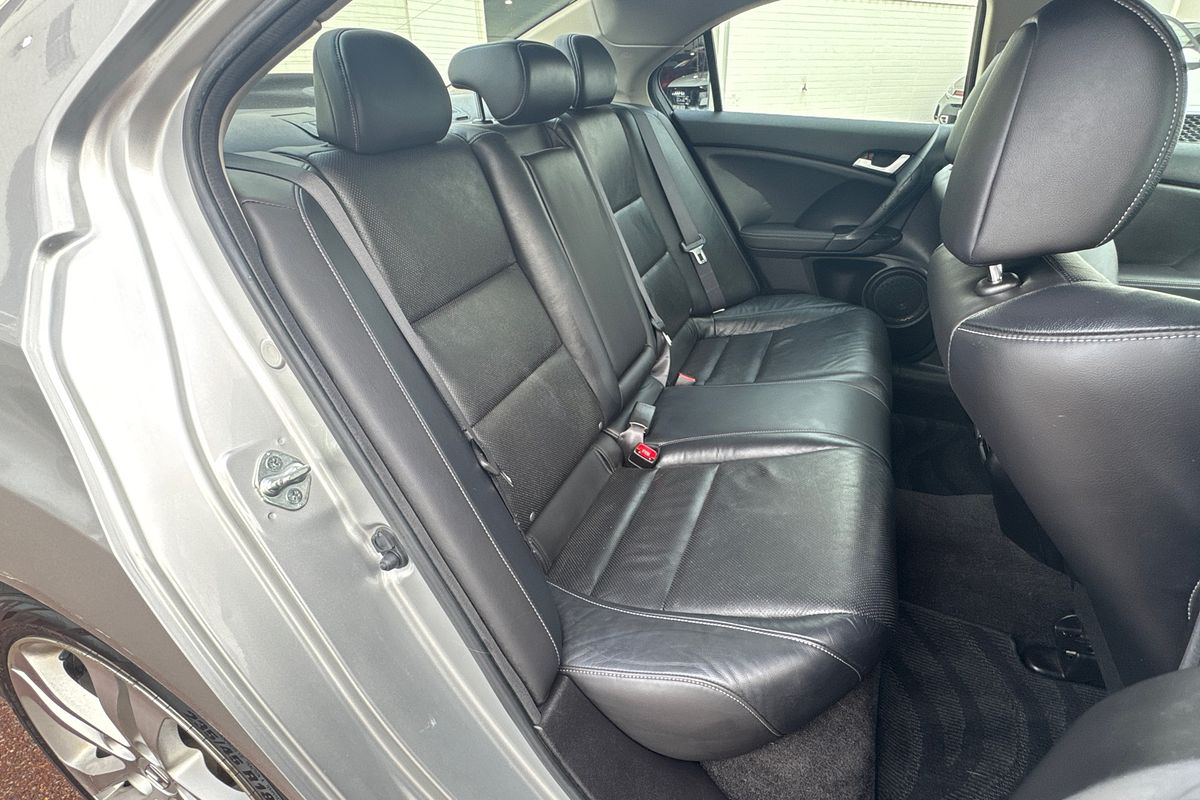 2011 Honda Accord Euro Luxury 8th Gen