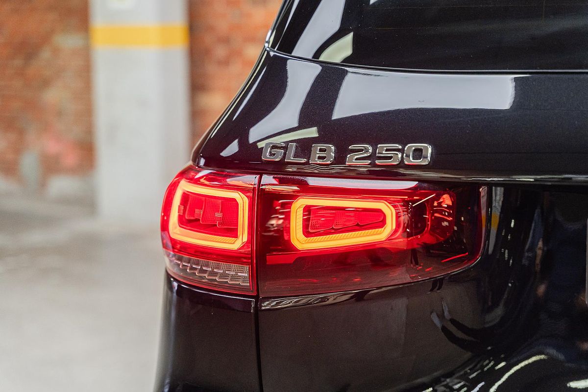 2021 Mercedes-Benz GLB-Class GLB250 X247