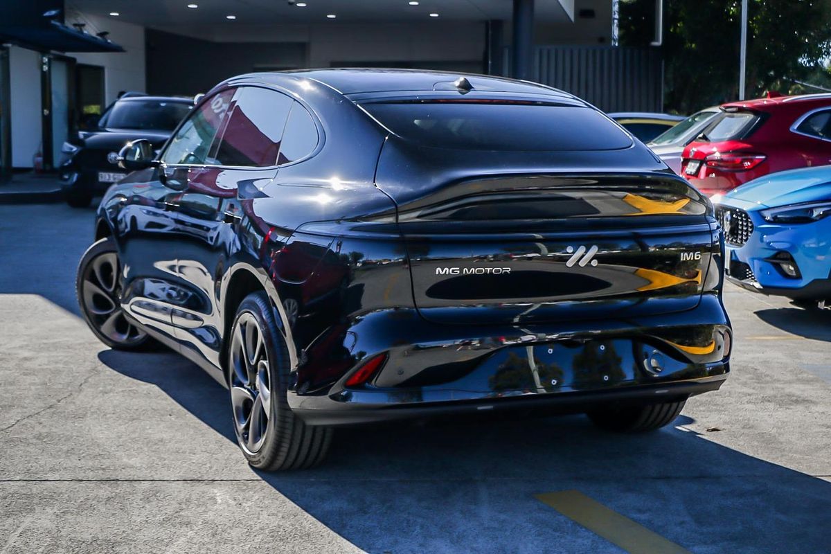 2025 MG IM6 Performance S12L