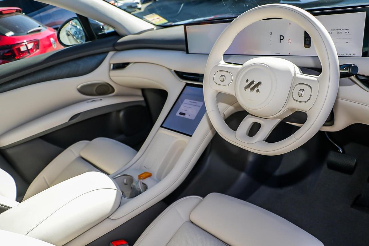 2025 MG IM6 Performance S12L